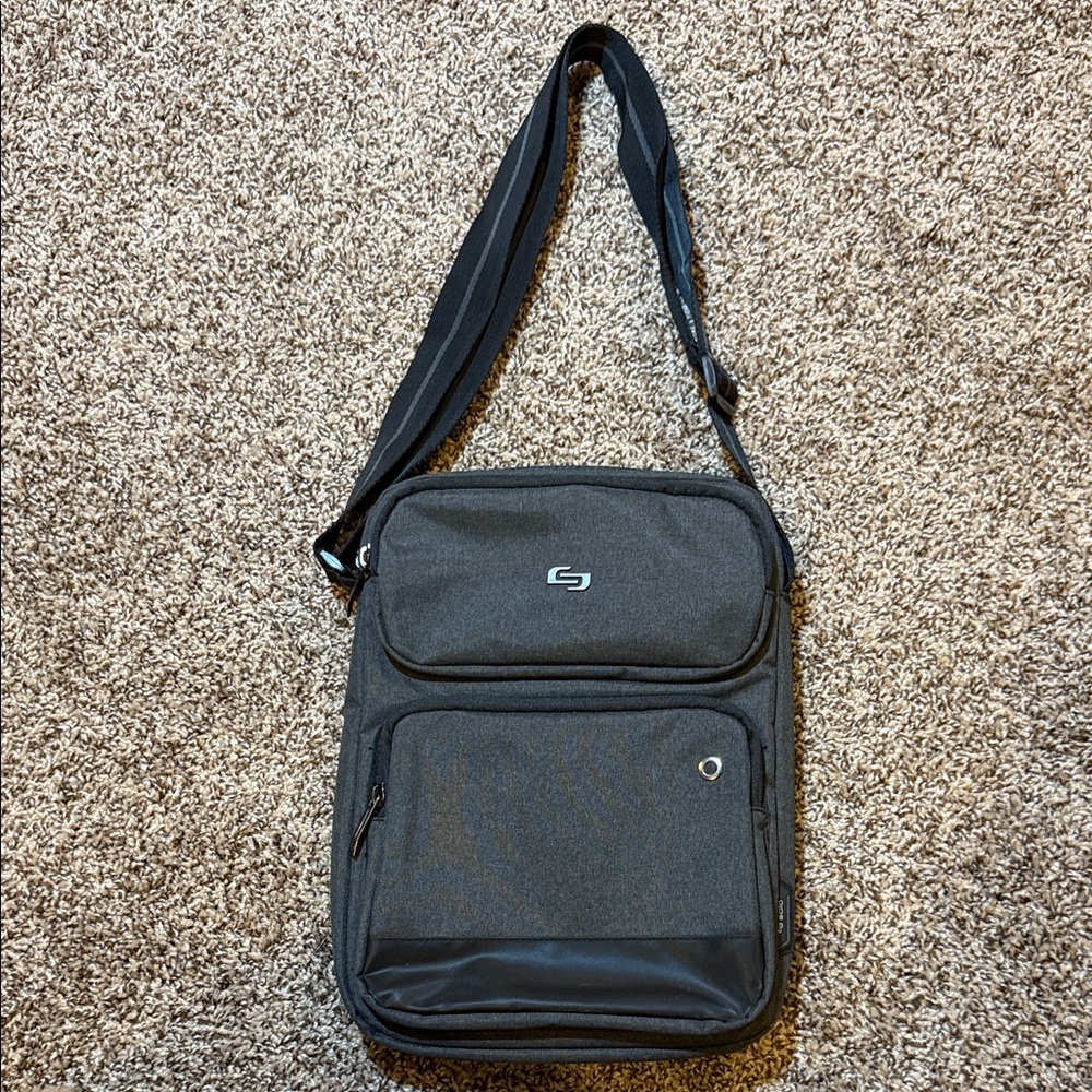 Solo Black Crossbody Bag